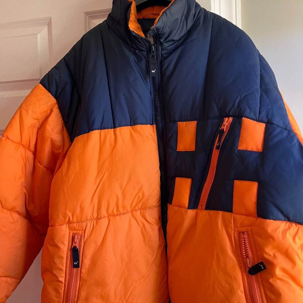 Vintage Helly Hansen Puffer Jacket with Big Logo